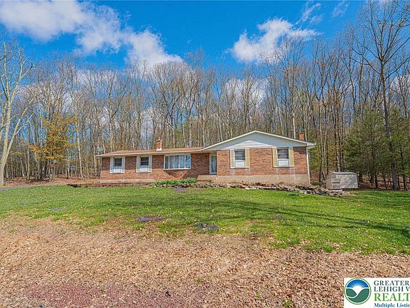 4th image of 138 Darcy Dr