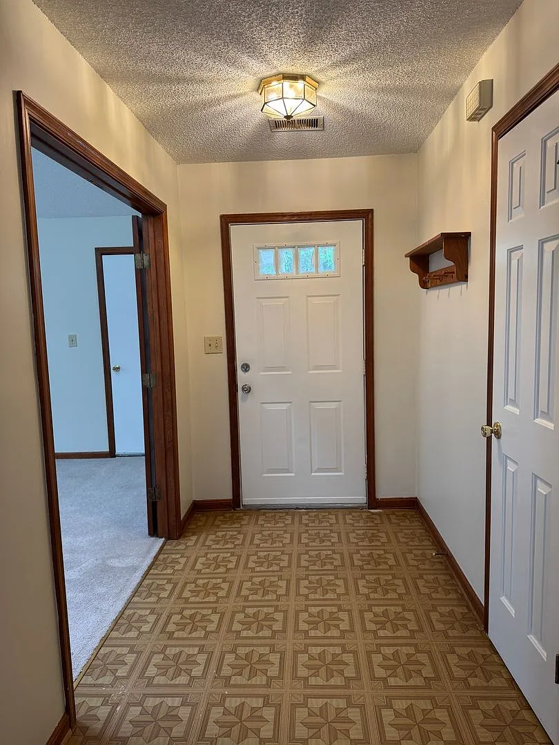 Landstown Meadows_Three Bedroom Ranch — Photo 2