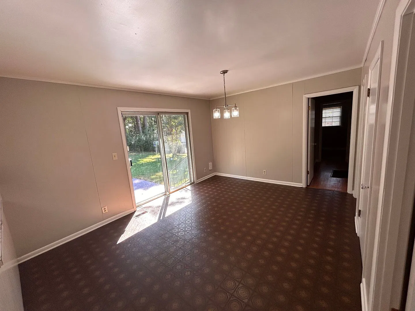 3BR 2BA available now — Photo 4