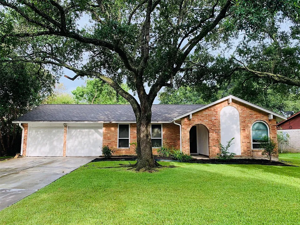 1910 Pear Creek Cir