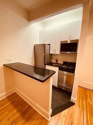 Rented by Metropolis Real Estate of Manhattan | media 5