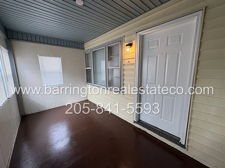920 Jackson Blvd — Photo 2