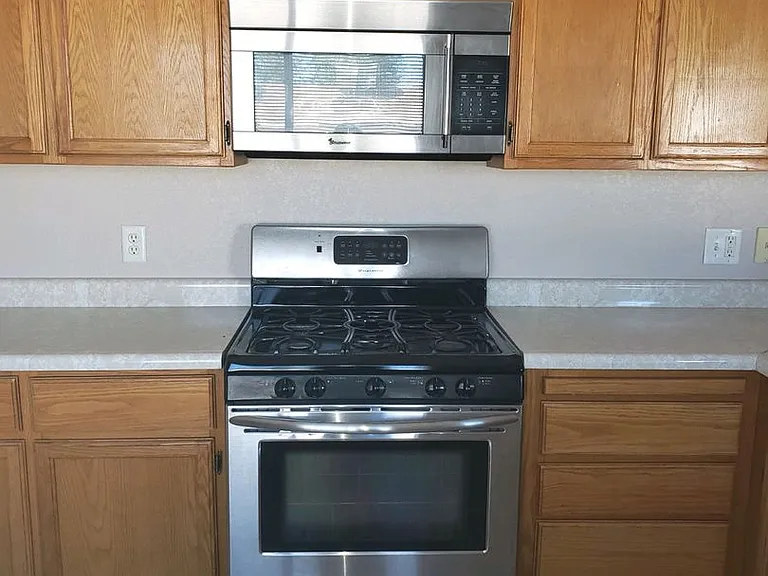 11402 E 24th Ln — Photo 9