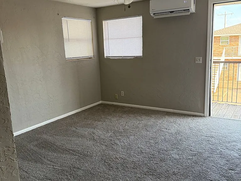 311 1/2 E Oklahoma Ave — Photo 3