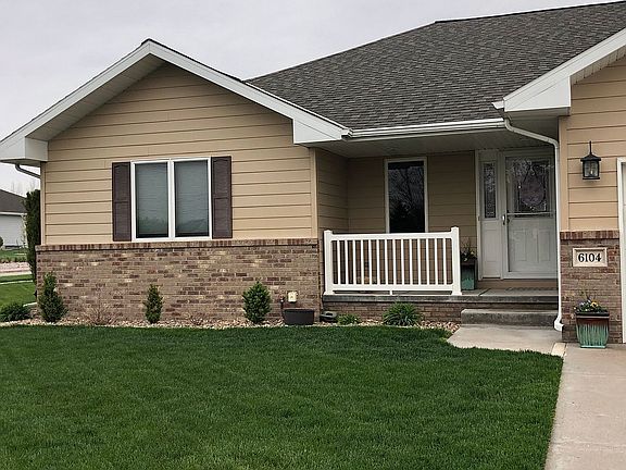 Nice porch 