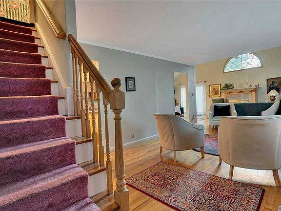 2nd image of 48 Fulton St