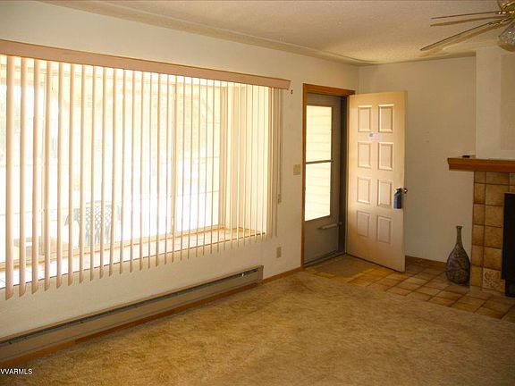 5th image of 1035 E Brook Hollow Dr