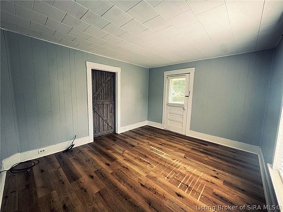 4th image of 405 Arthur Street