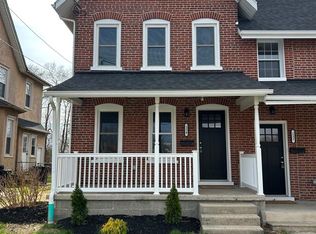 234 S 5th St, Oxford, PA 19363