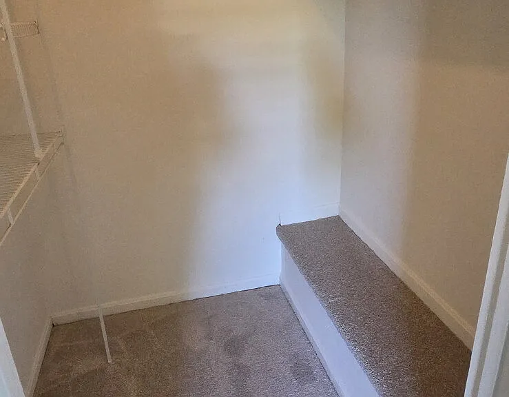 9729 Hagel Cir — Photo 8