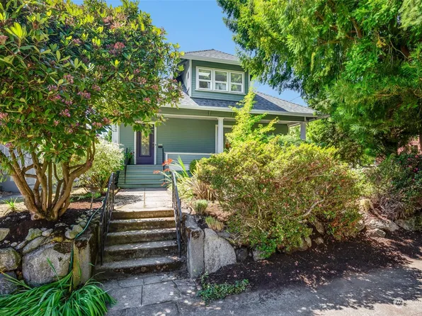 4233 Ashworth Avenue N, Seattle, WA 98103