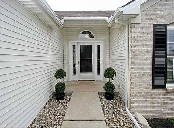 2nd image of 10391 Scarlet Oak Dr