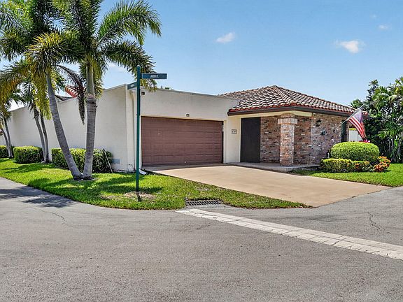 4th image of 6790 Jardin Place