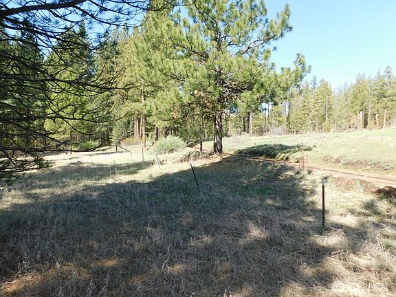 3rd image of 627 Pine Creek Road