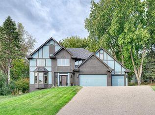 532 Stone Rd, Mendota Heights, MN 55120
