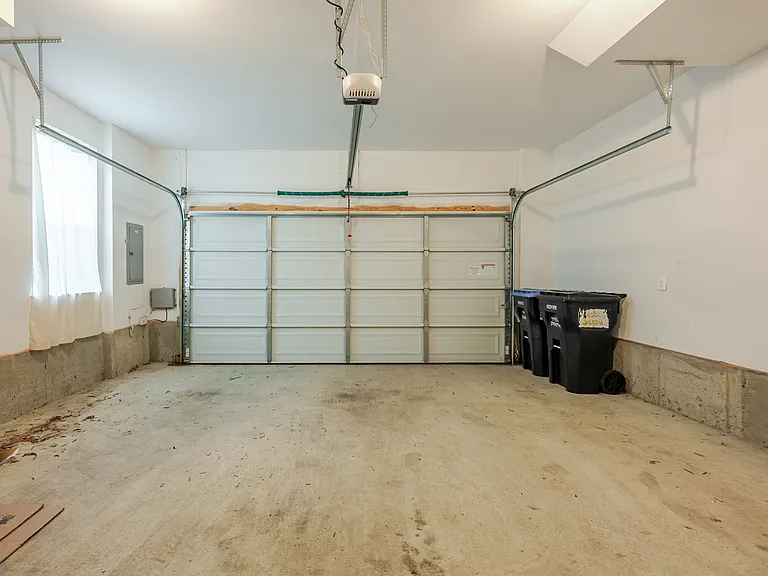 4450 Joseph Pl NE — Photo 16