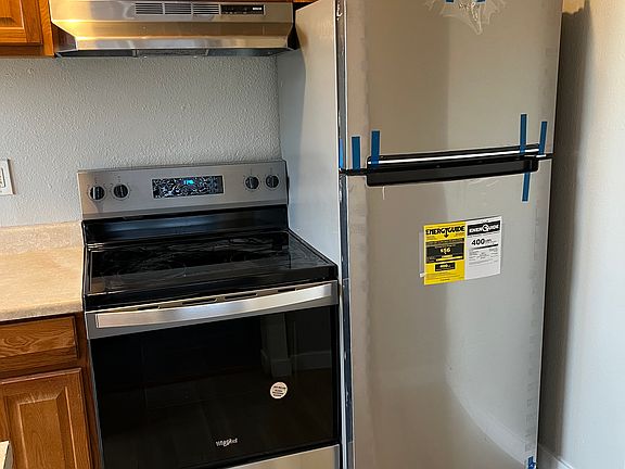 5th image of 1010 S 14th St APT 2
