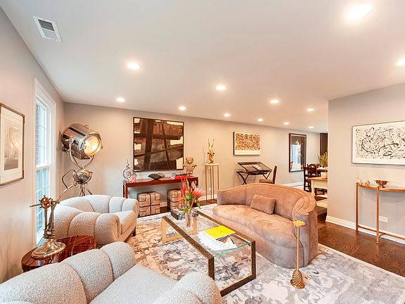 2nd image of 1631 Pebblecreek Dr