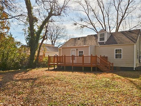 4th image of 374 Catalpa Ave