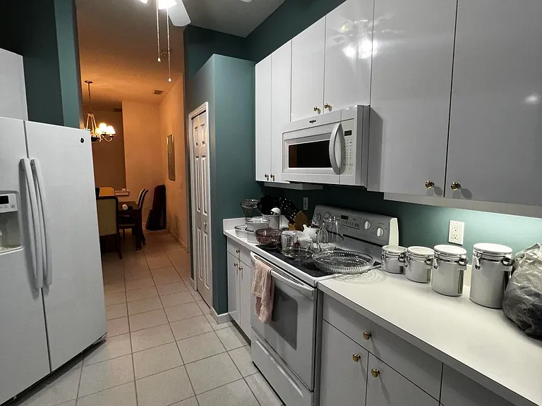 742 SW Aruba Bay — Photo 13