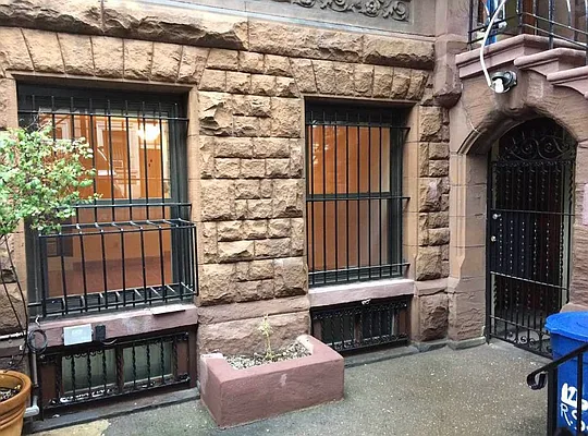 Rented by Oxford Property Group | media 10