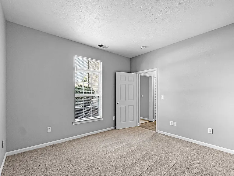 Beaver Creek Apartments — Photo 48