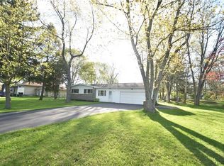 624 Pinnacle Rd, Pittsford, NY 14534