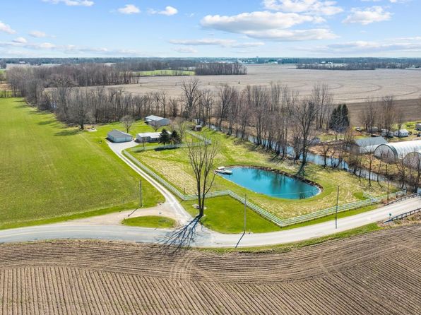 13990 N 300 E, Syracuse, IN 46567