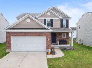 5 Parkwood Pl, Amelia, OH 45102