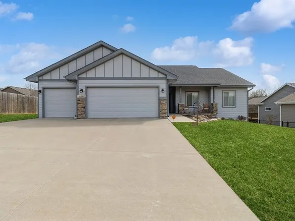 902 N Kenwood Blvd, Indianola, IA 50125