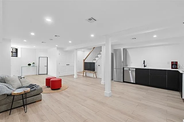 2602 Palisade Ave #1 — Photo 30