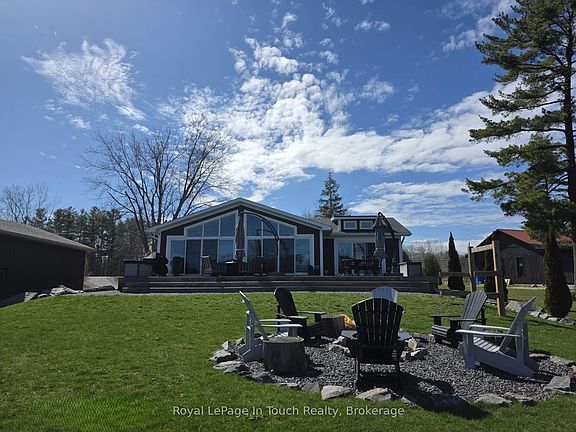 4th image of 110 Lone Pine Rd
