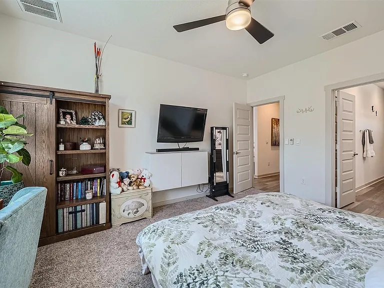 8005 Linnie Ln — Photo 16