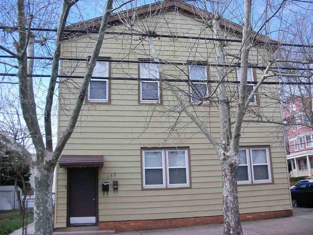 1 bed, 1.0 bath, $1,550 — Photo 1