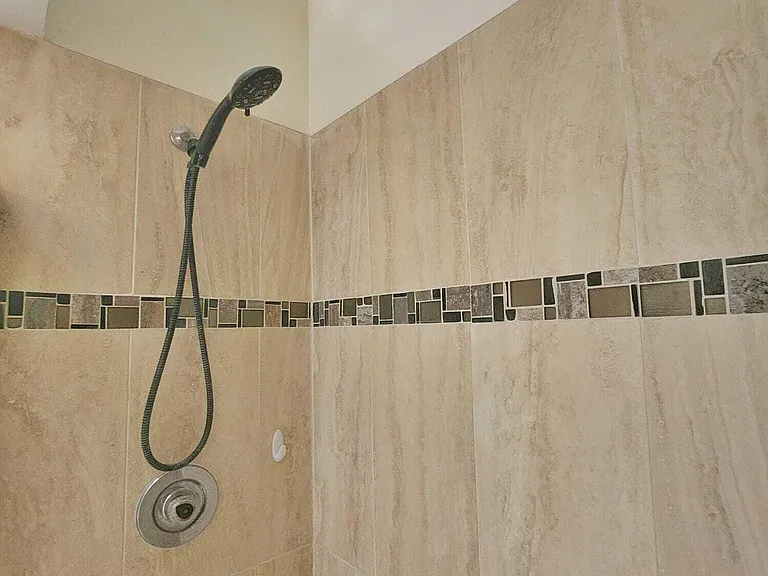 7705 Forest Green Ln — Photo 28