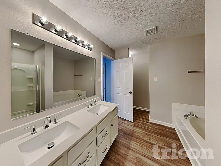 1024 Tradewinds Dr — Photo 11