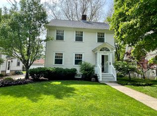 1012 S 8th St, Watertown, WI 53094