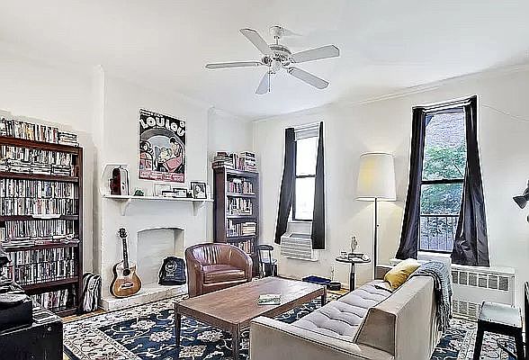 1st image of 15 E 9th St #7