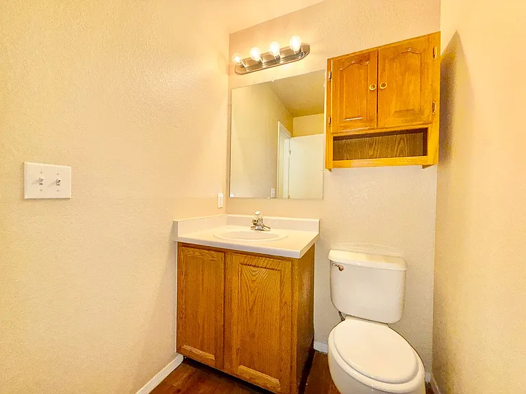 6050 Emma Ln — Photo 8