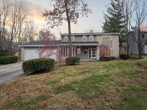 1415 Shannon St, Green Bay, WI 54304