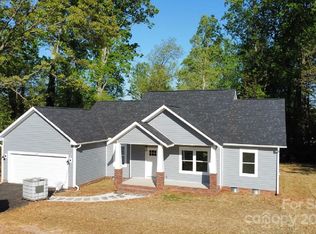 1415 Azalea Ave, Kannapolis, NC 28081