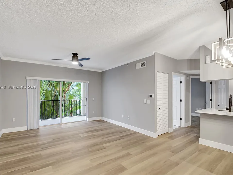 2206 Tuscany Way #2206