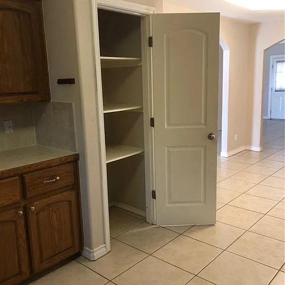 3835 Frontier Dr — Photo 9