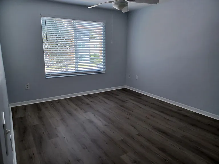 215 Villa Cir — Photo 19