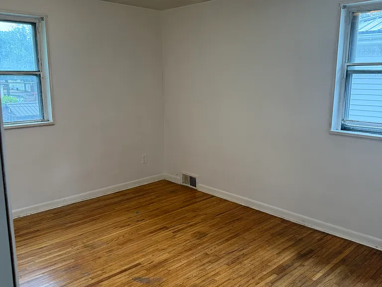 69 Newell Ave — Photo 8