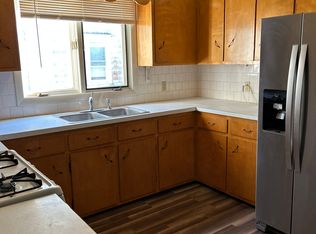 50 Thompson St #1, New Bedford, MA 02740