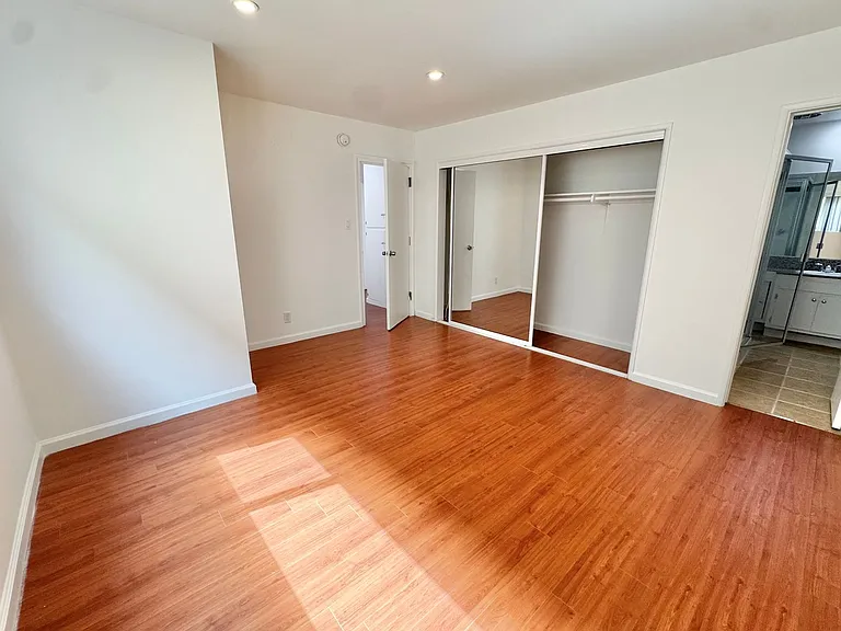 8555 Saturn St — Photo 33