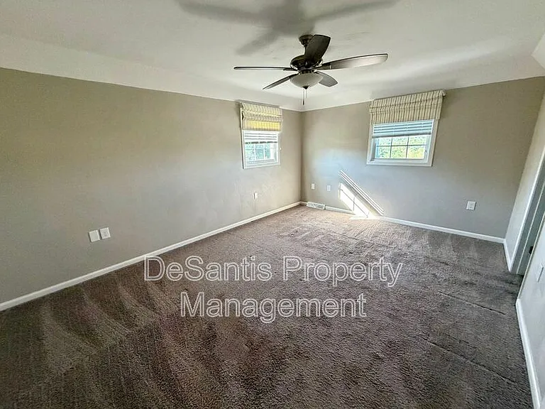 5043 Julia Ln — Photo 28