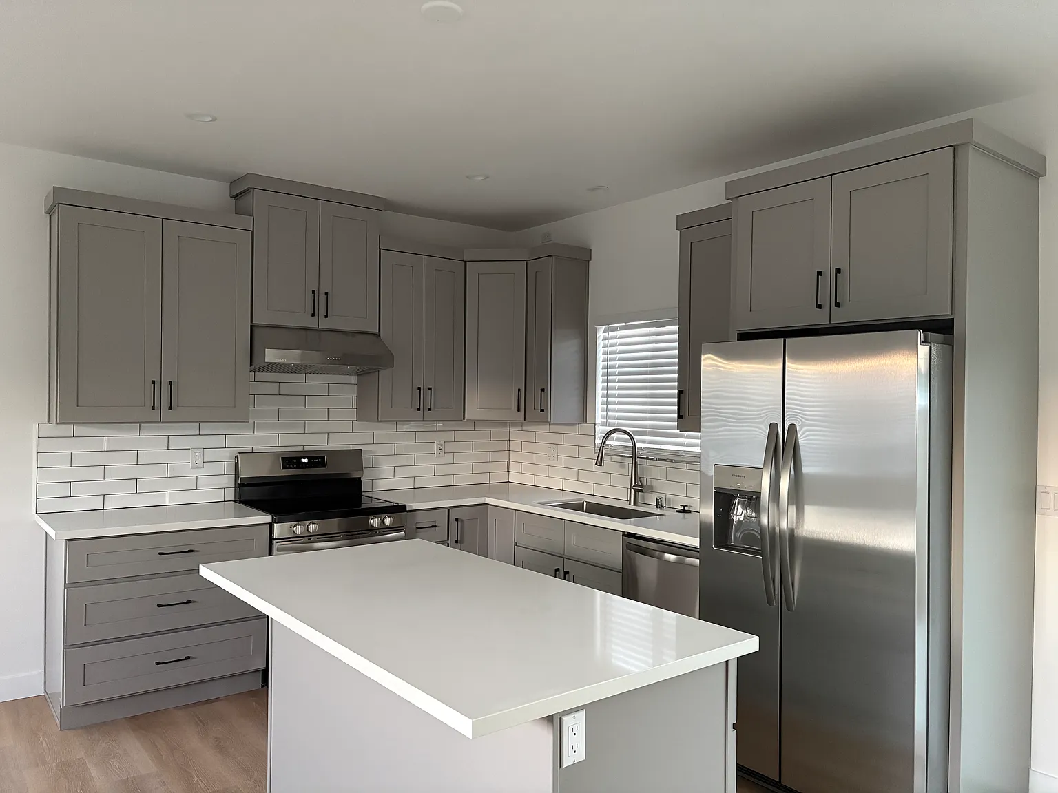 4 bed, 1200 sqft, $4,500 — Photo 4