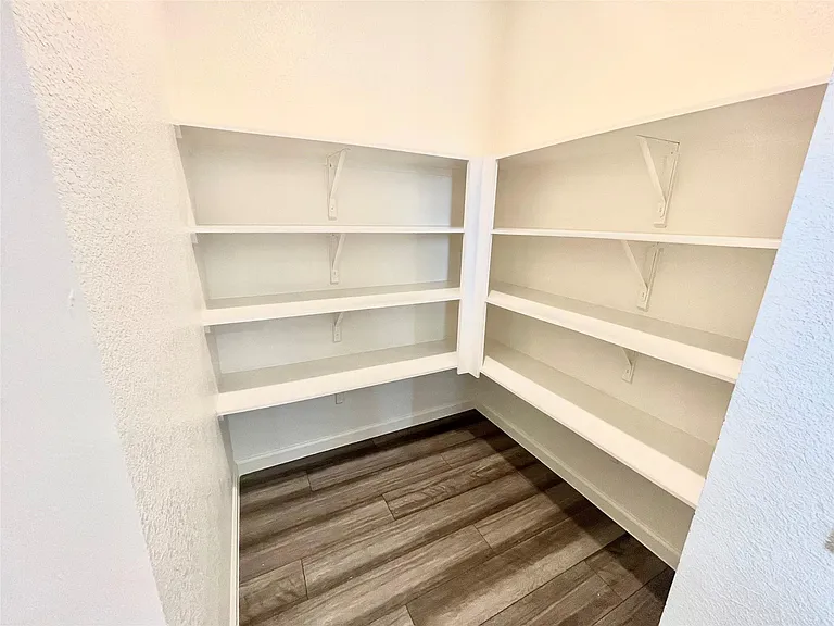 5915 Grantgrala Dr — Photo 18